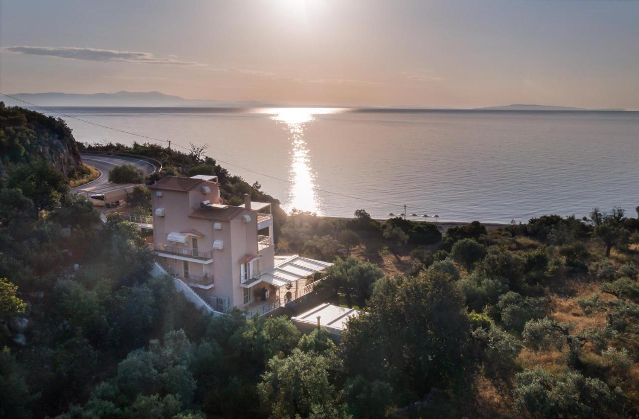 Nikole'S Villas Luxury 180M2 Tirós Exteriér fotografie