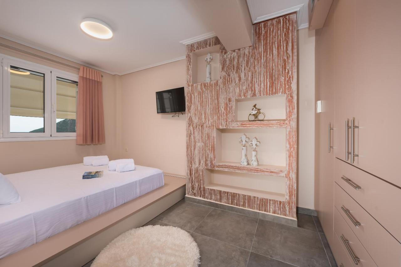 Nikole'S Villas Luxury 180M2 Tirós Exteriér fotografie