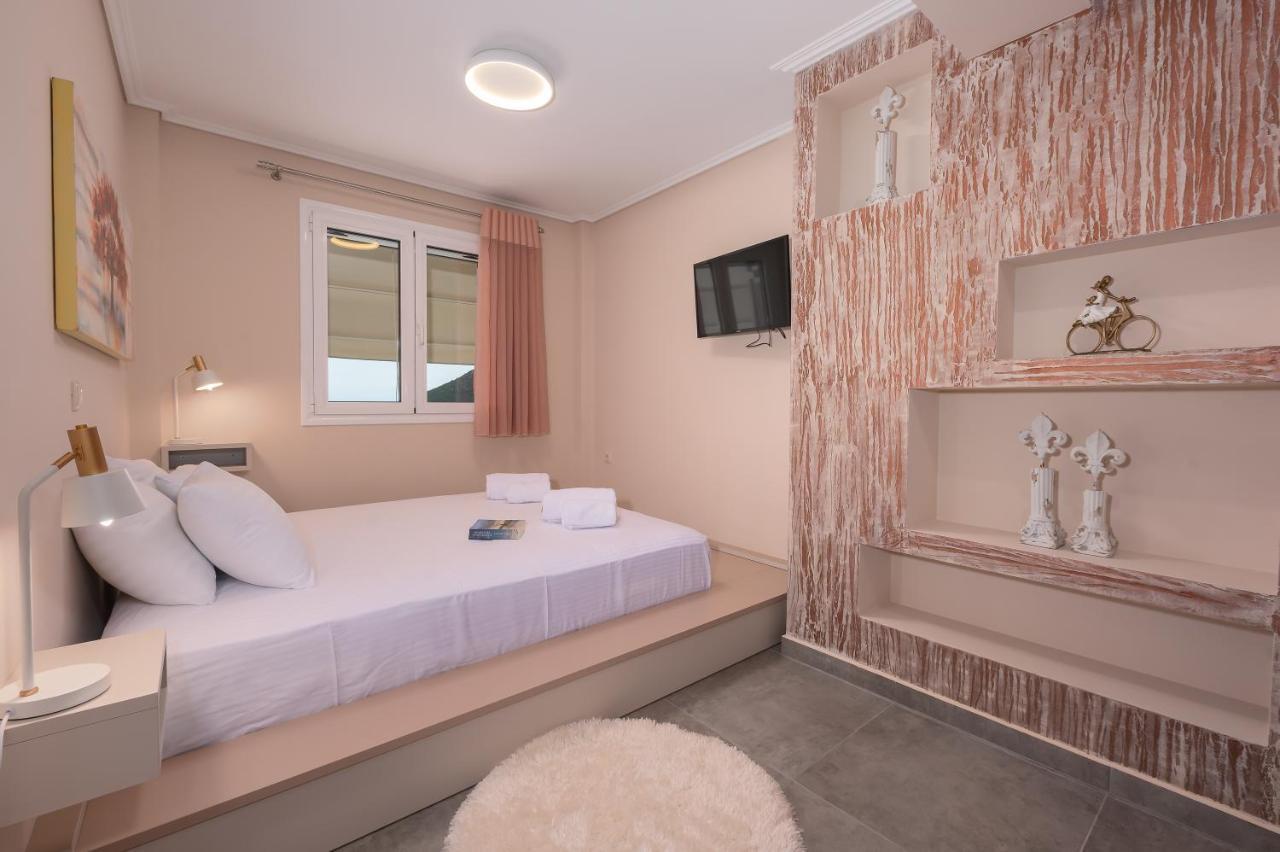Nikole'S Villas Luxury 180M2 Tirós Exteriér fotografie